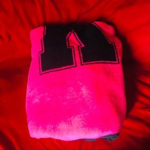 PINK Victoria's Secret Bedding - Victoria Secret Pink Throw Blanket PINK Victoria's Secret Bedding - Victoria Secret Pink Throw Blanket